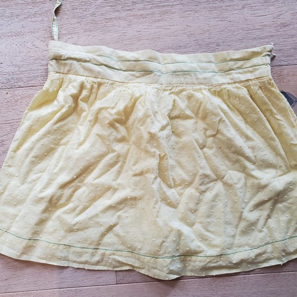 💥2/$30💥 Yellow lined skirt with tie at waist - Picture 2 of 4